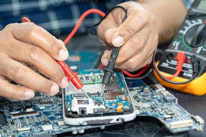 Circuit testing with a multimeter